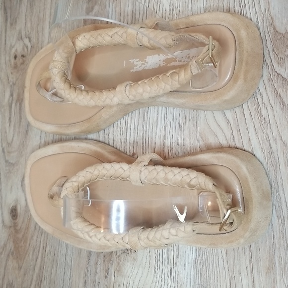 Gia Borghini By Rhw Suede T Strap Womens Tan Between The Toe Sandals Size 9 - Picture 5 of 16